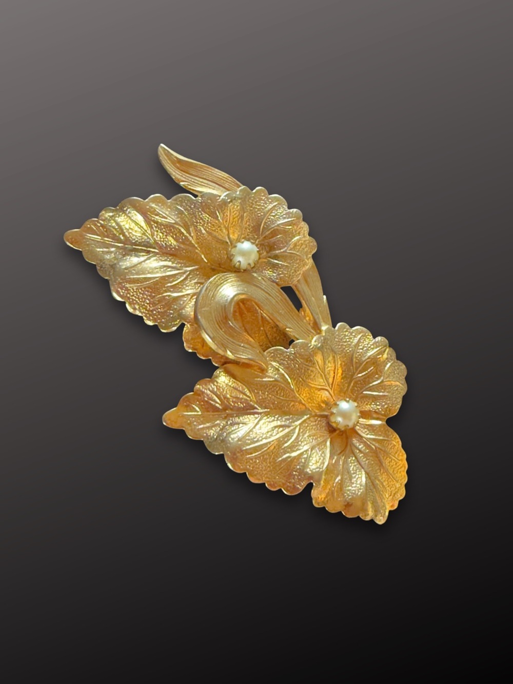 Vintage Gold Tone Double Flower Faux Pearl Brooch